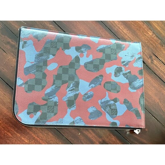 Louis Vuitton Mens' Pochette Joule GM Clutch Bag Camouflage - Picture 1 of 6